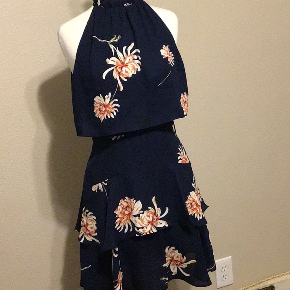 BB Dakota size 6 . Excelente condition